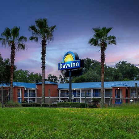 Days Inn By Wyndham Чипли Экстерьер фото